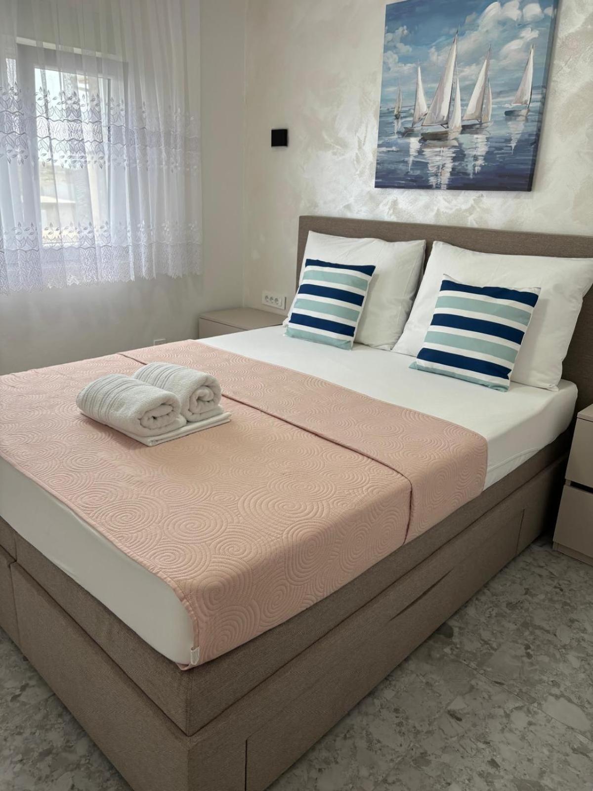 Apartments B&B 포블랴나 외부 사진