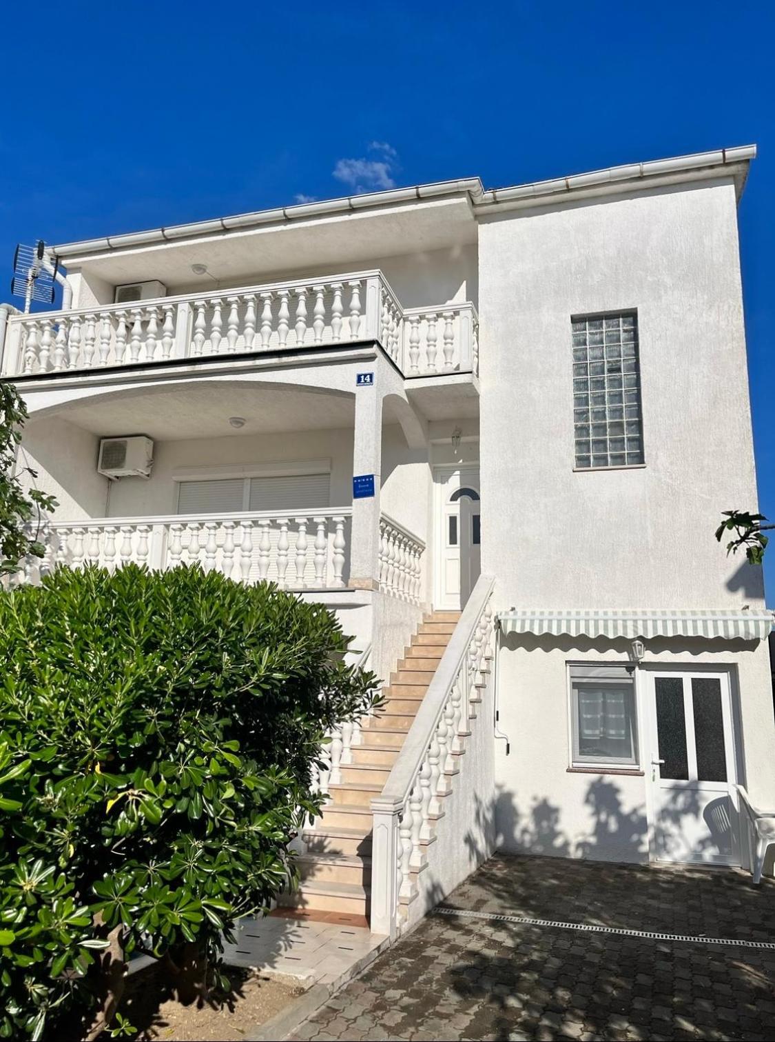 Apartments B&B 포블랴나 외부 사진