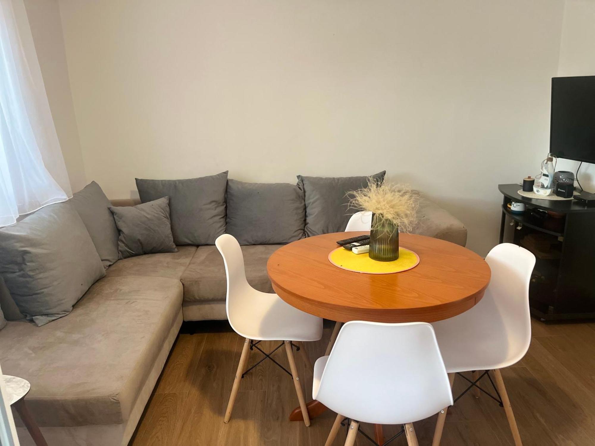 Apartments B&B 포블랴나 외부 사진