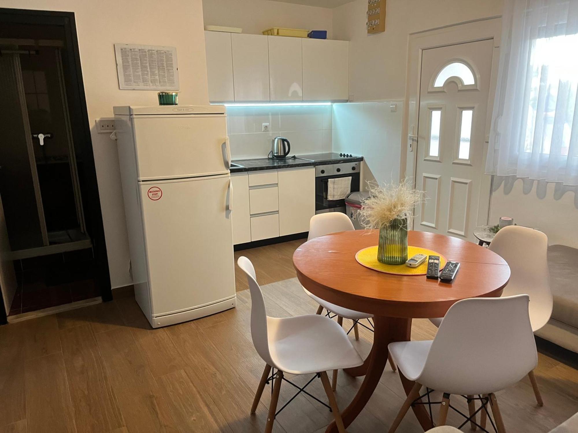 Apartments B&B 포블랴나 외부 사진