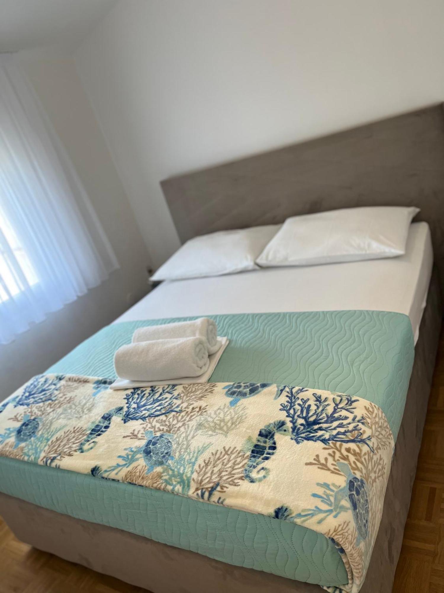 Apartments B&B 포블랴나 외부 사진