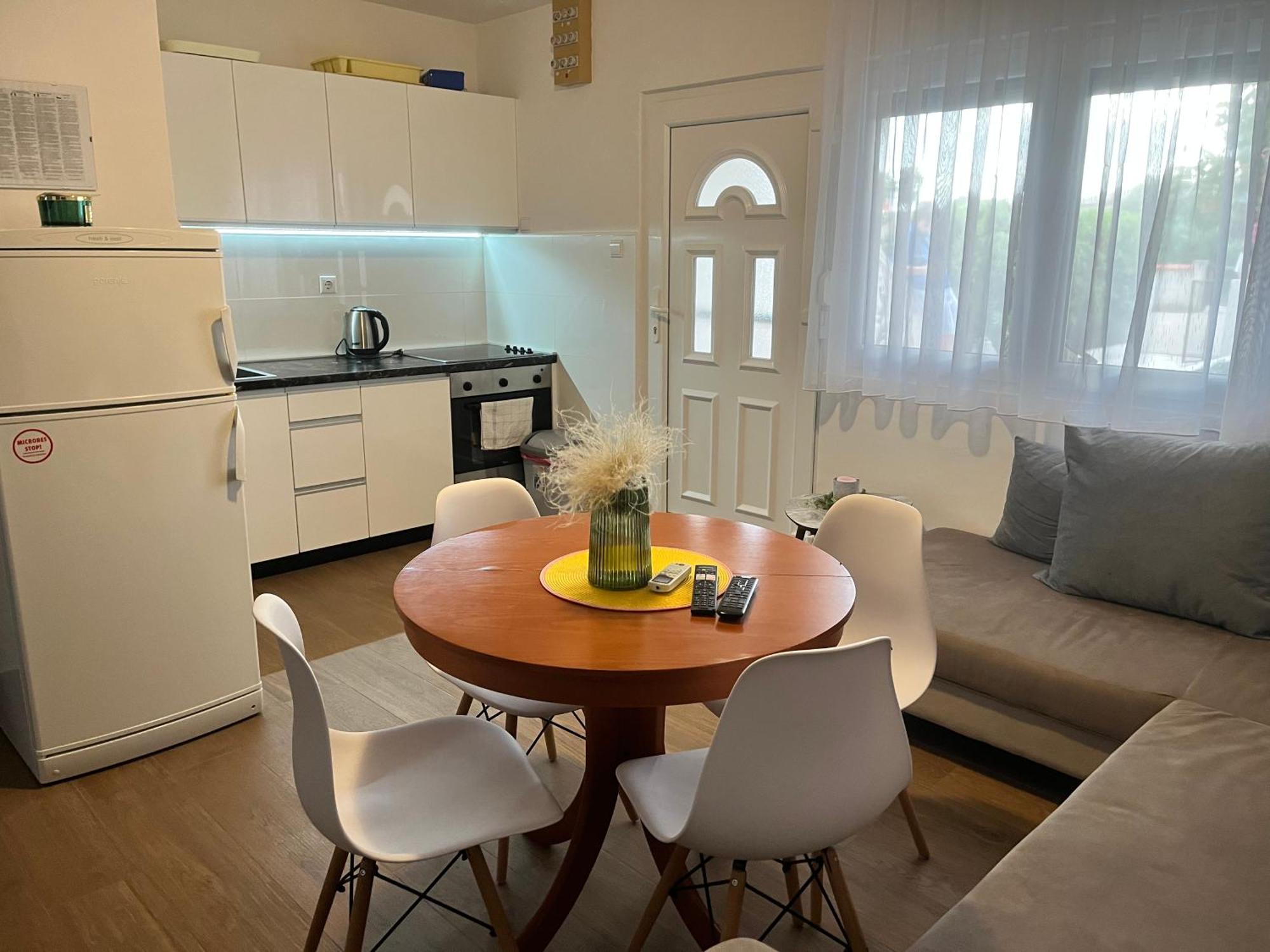 Apartments B&B 포블랴나 외부 사진